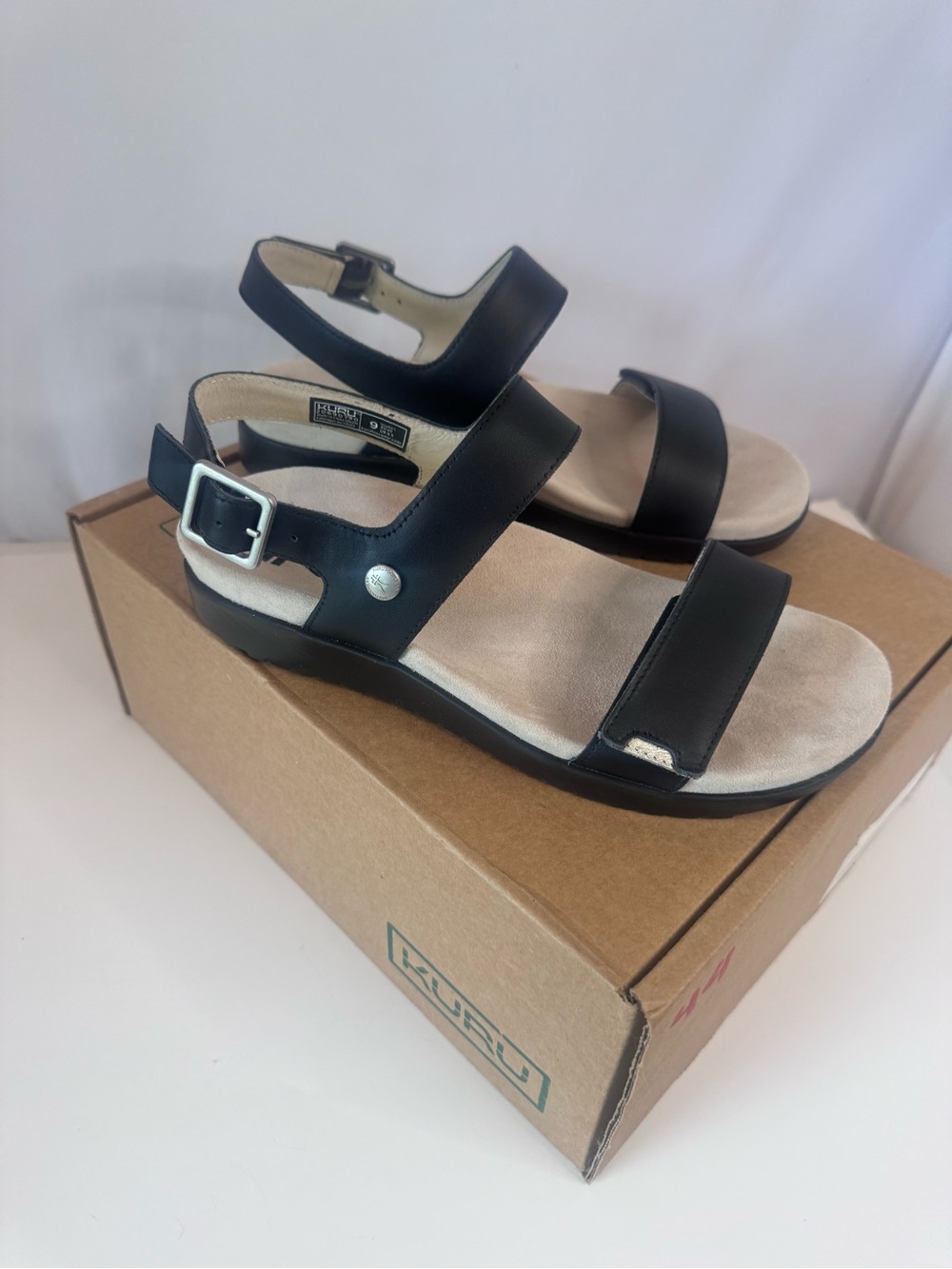 Black Strappy Sandals with Silver Buckle KURU Glide black sandals Size 9